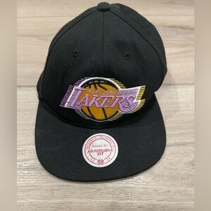 Mitchell & Ness Los Angeles Lakers Core Basic HWC Black Adjustable Snapback Hat